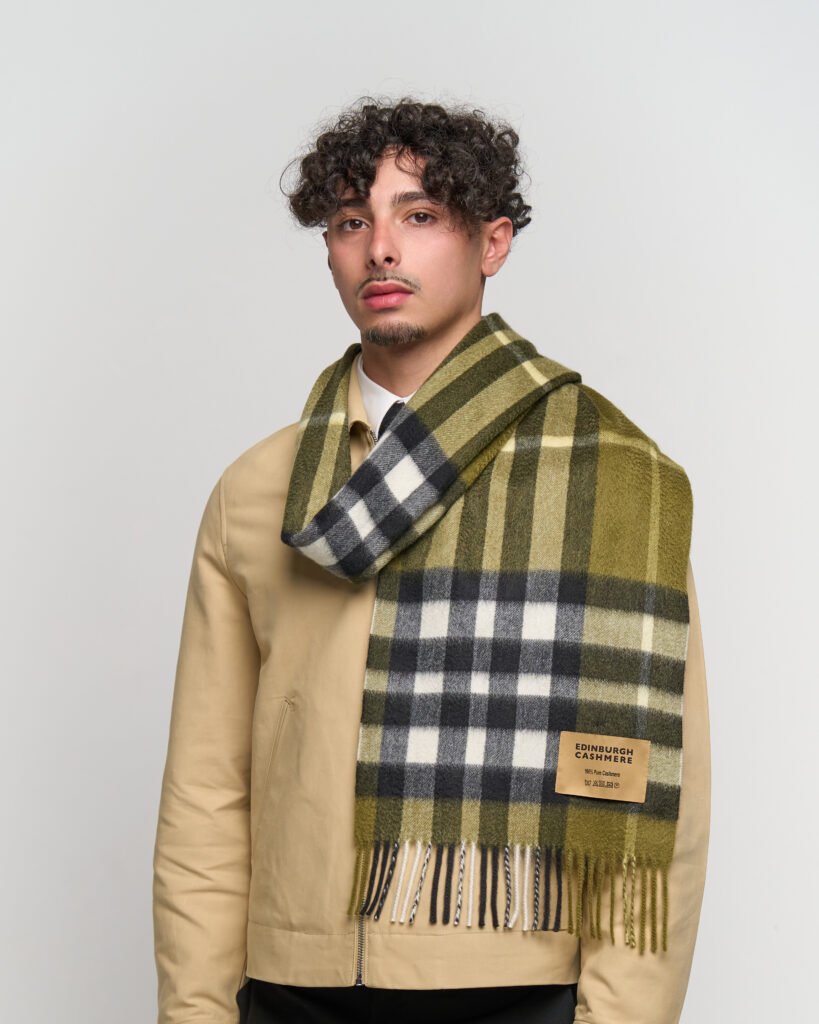 Cashmere Scarf gift marathon supporter