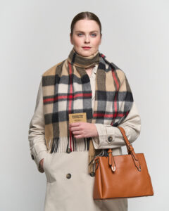 A charcoal cashmere scarf in a beautifully crafted gift box.